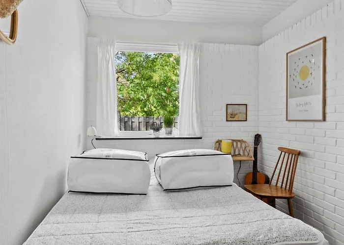 Cozy On Natural Plot *
