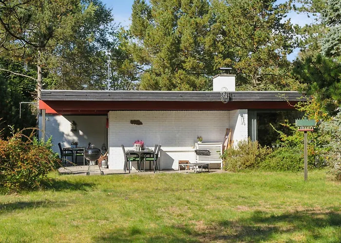 Cozy On Natural Plot